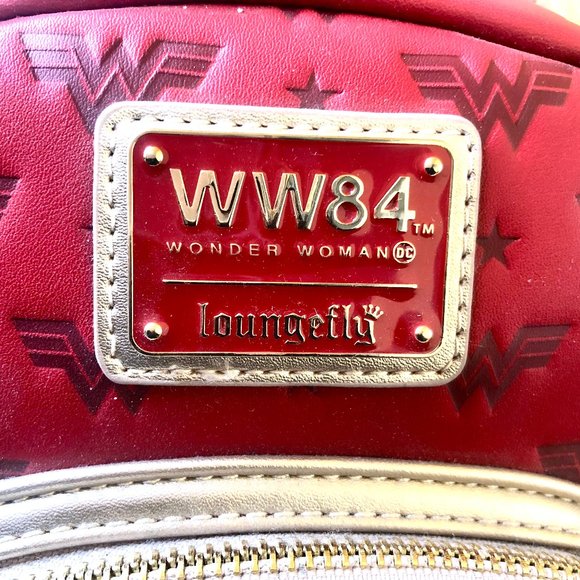 Loungefly x DC Comics Wonder Woman Mini Backpack Limited Edition New